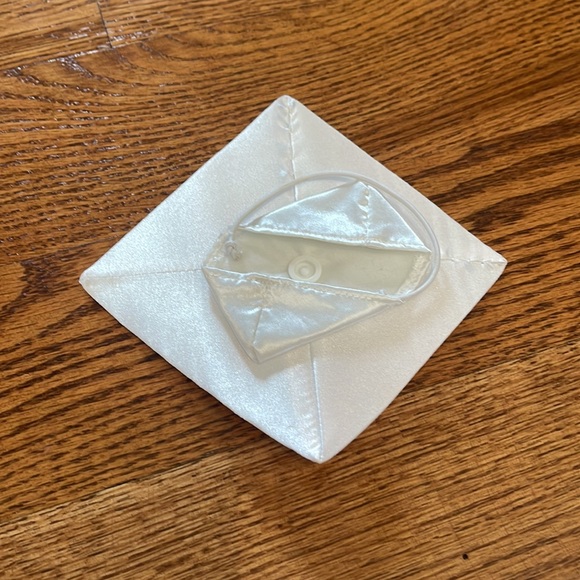 Build-A-Bear Graduation Set - Picture 5 of 8